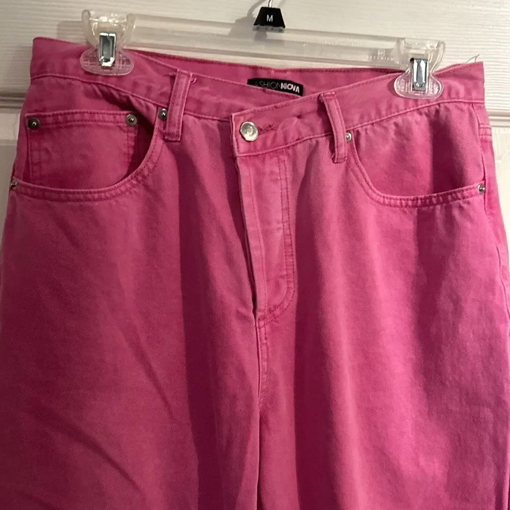 Fashion Nova‎ Pink Jeans Size 7 Button Fly Relaxed Fit - Picture 2 of 6